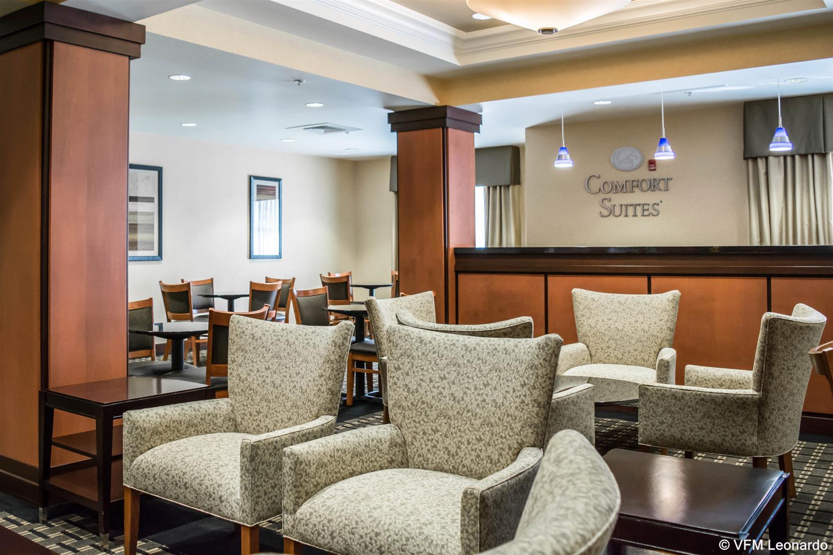 Comfort Suites Vero Beach I-95 Buitenkant foto