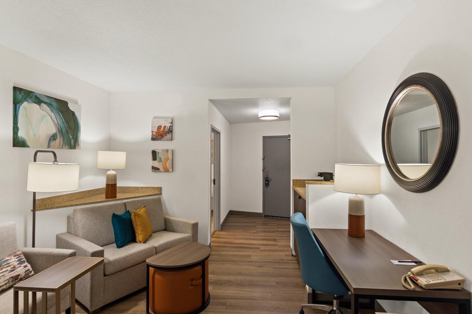 Comfort Suites Vero Beach I-95 Buitenkant foto