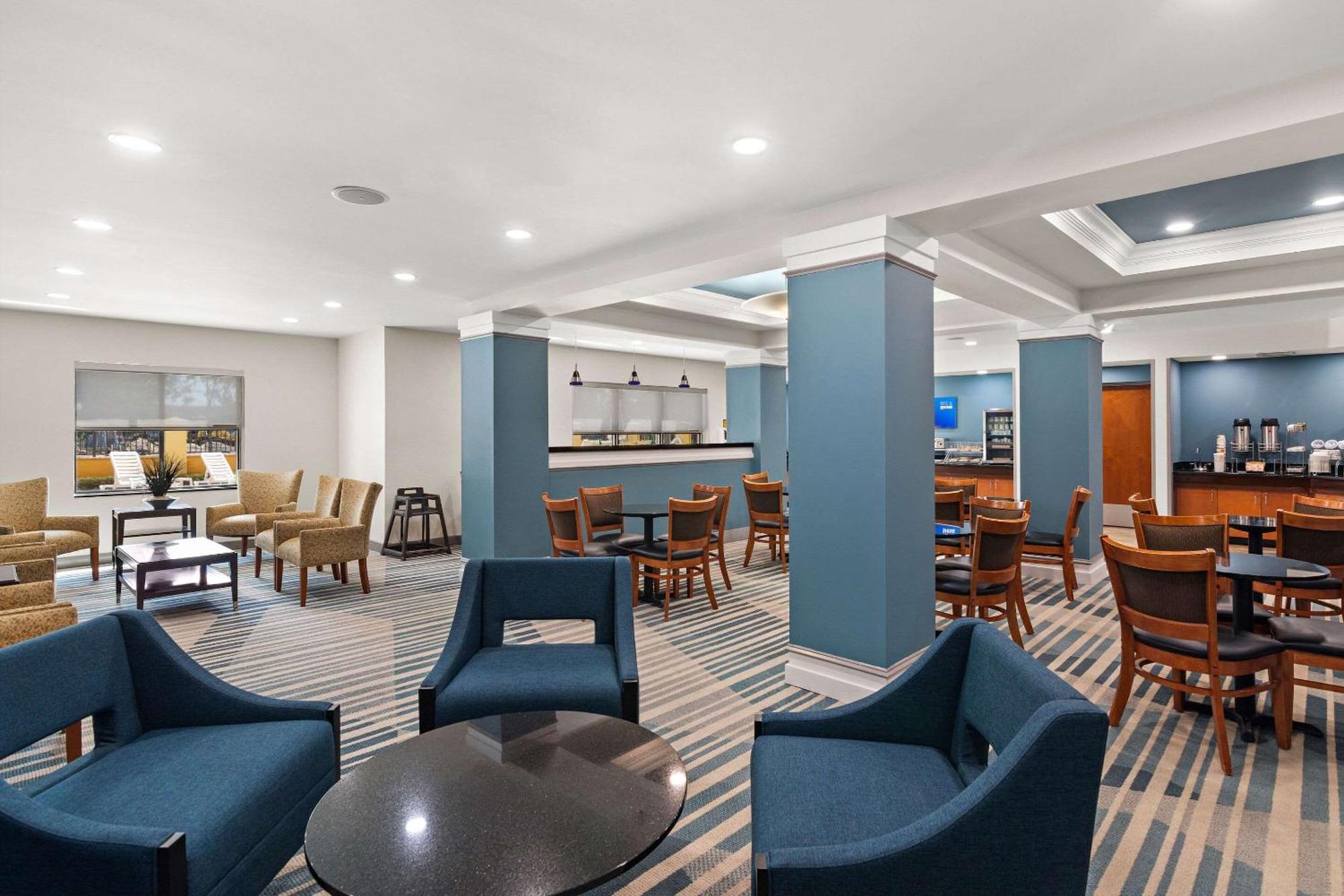 Comfort Suites Vero Beach I-95 Buitenkant foto