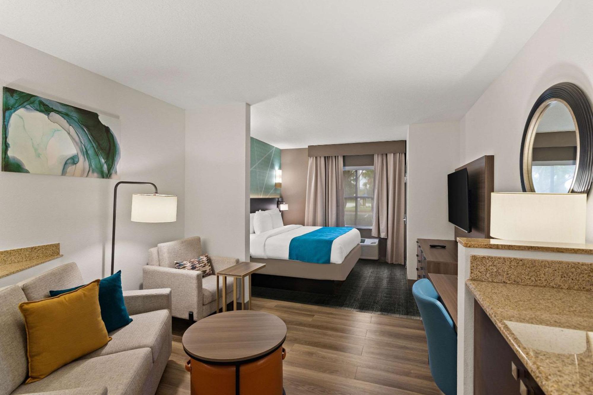 Comfort Suites Vero Beach I-95 Buitenkant foto
