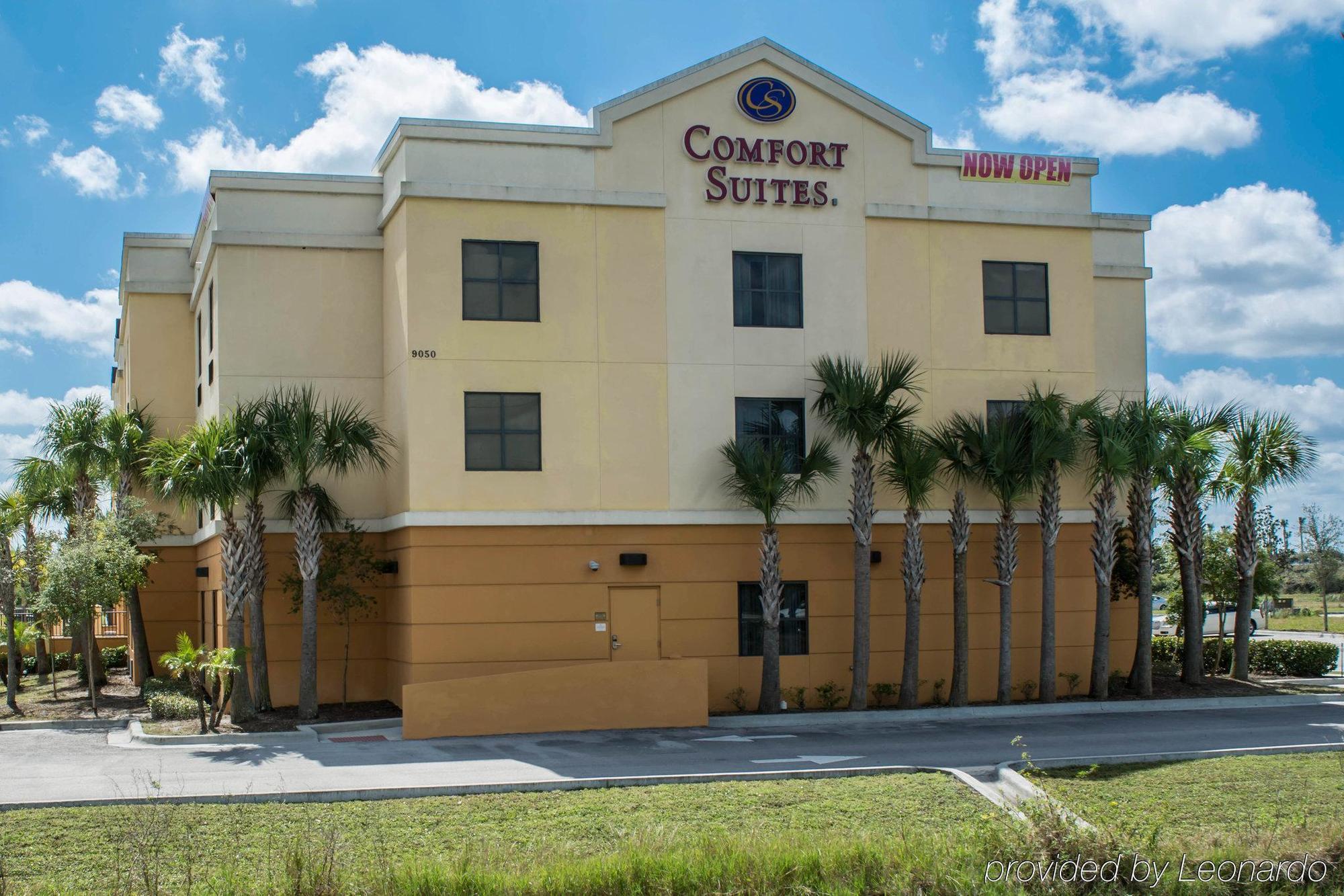 Comfort Suites Vero Beach I-95 Buitenkant foto