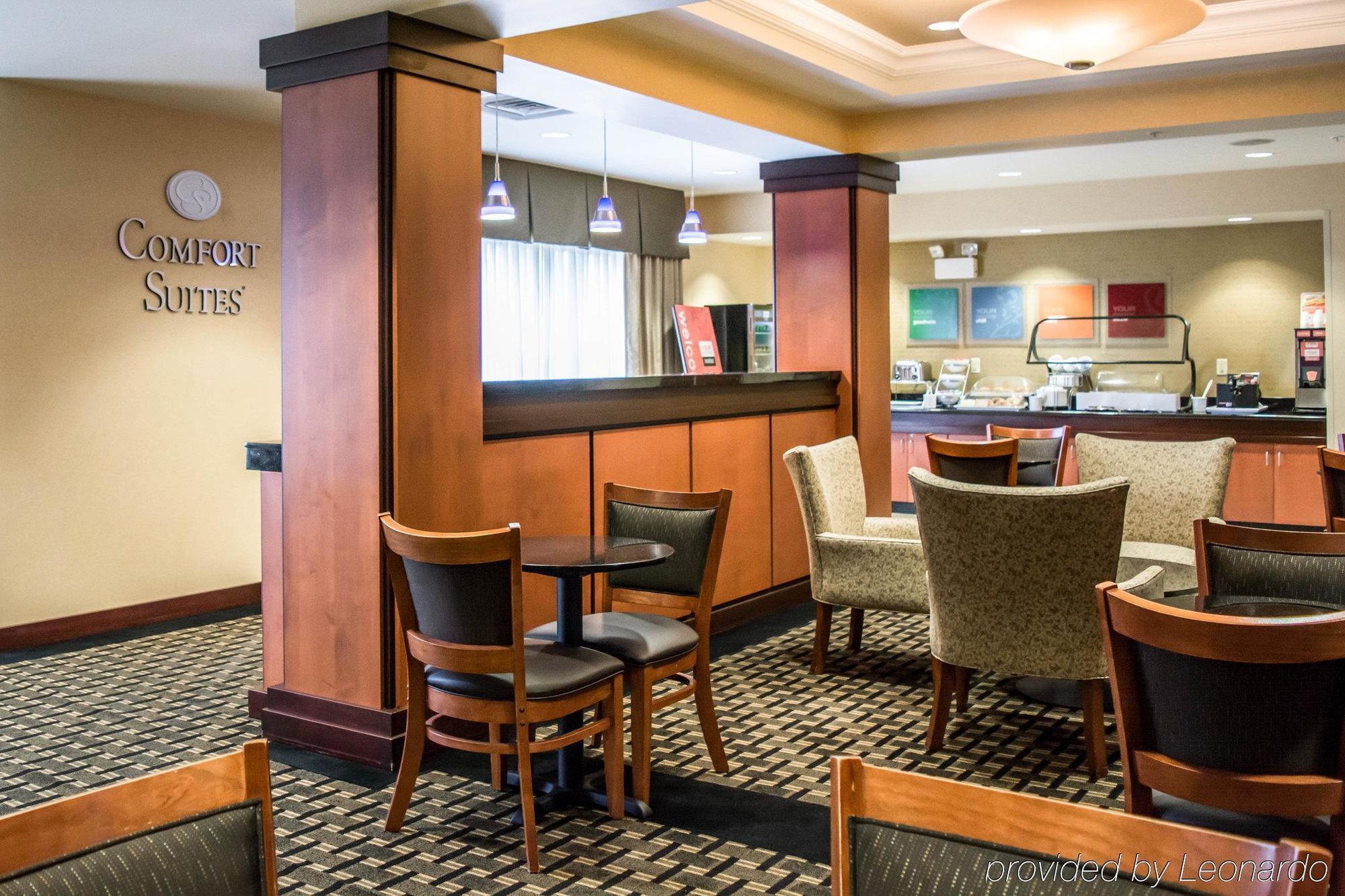 Comfort Suites Vero Beach I-95 Buitenkant foto