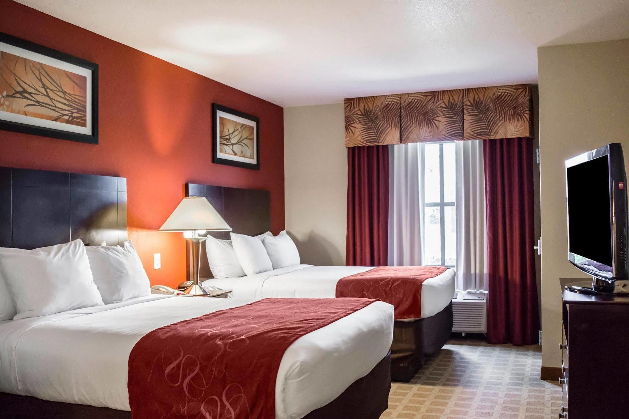 Comfort Suites Vero Beach I-95 Buitenkant foto